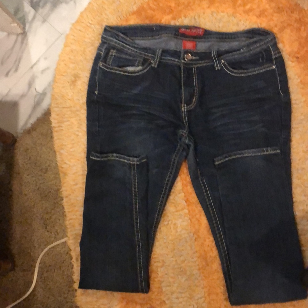 Red Rivet jeans - Picture 2 of 3